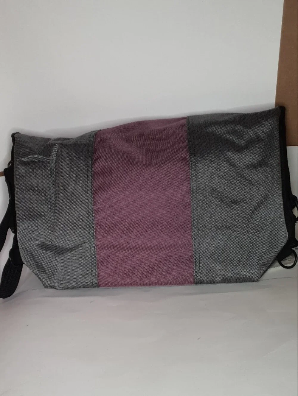 Limited Edition Timbuk2 Gray/Maroon Medium Messenger Bag